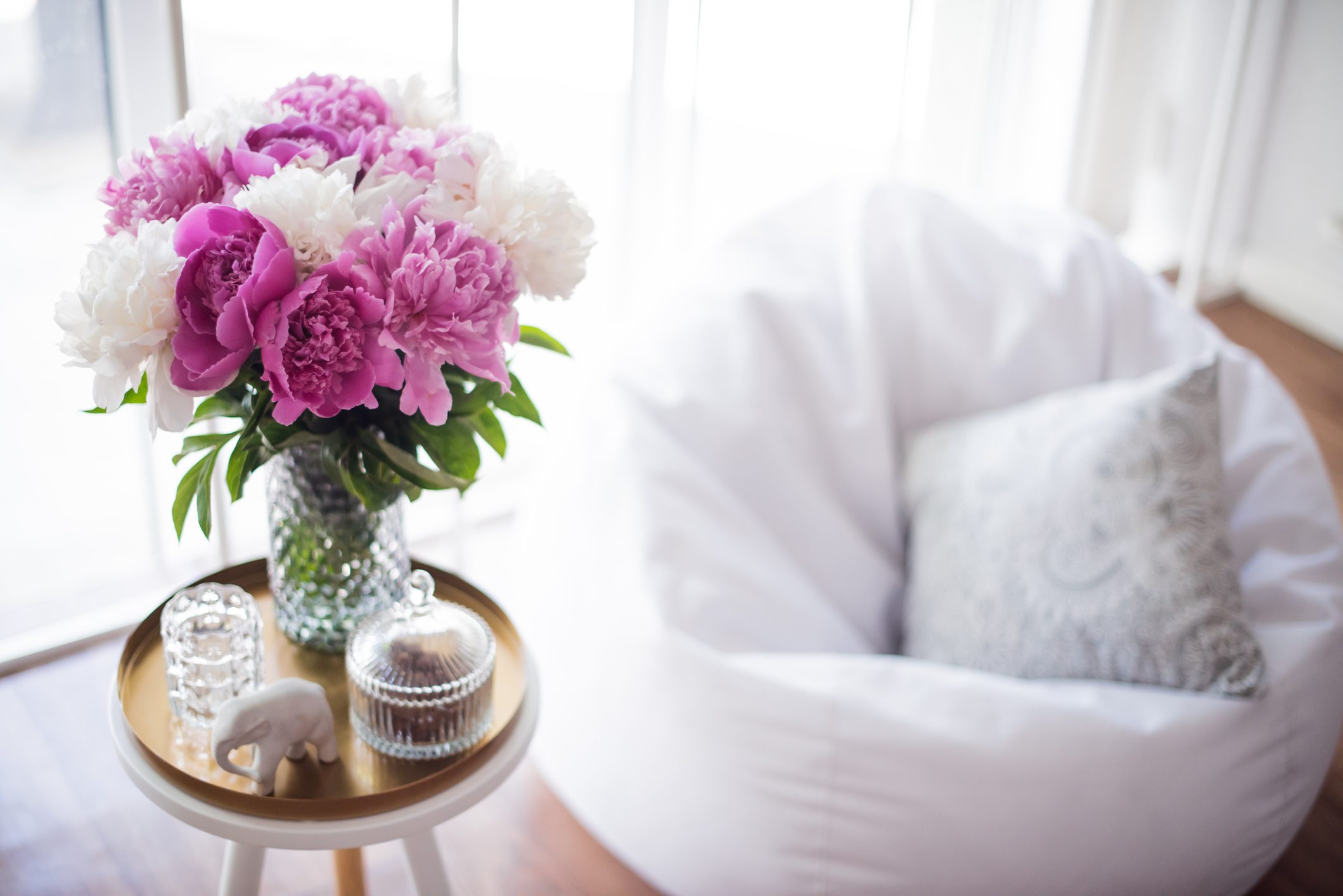 Summertime interior design tips for Fort Lauderdale Fashion Magazine